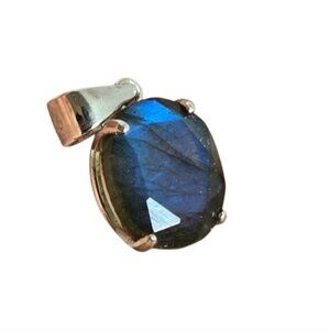 925 Sterling Silver Pendant with Natural Labradorite 0.8x1cm Gemstone